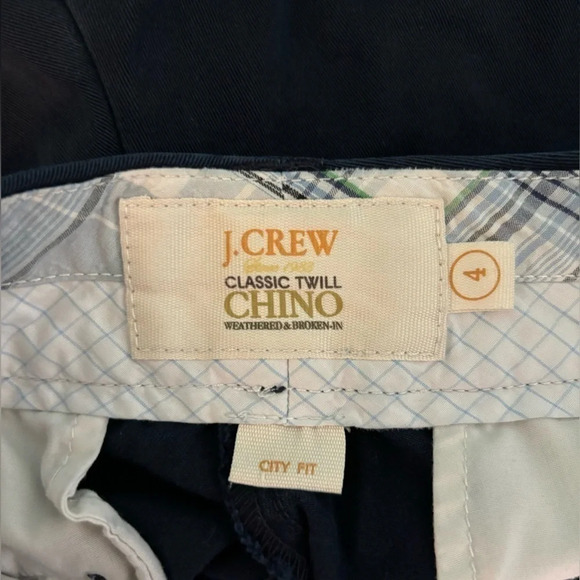 J. Crew women’s Classic Twill Chino weathered and broken in City Fit 100 cotton - Picture 3 of 4